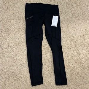 Lululemon Toasty Tech Tight II